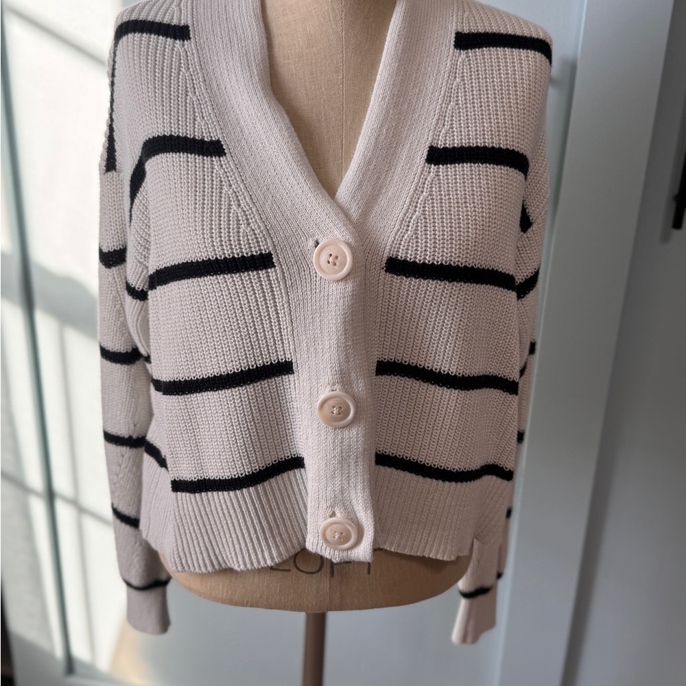 Universal Thread Black and Cream Button-Up Cardigan